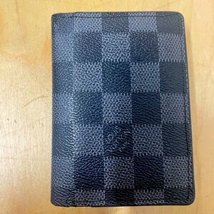 LV card holder wallet